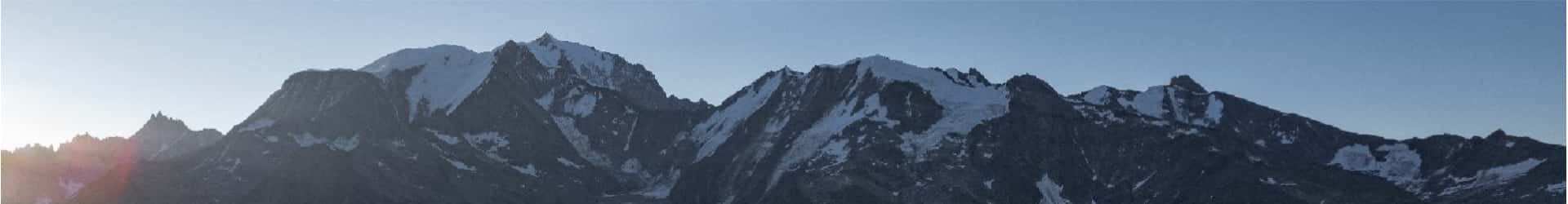 La Montagn'hard banner ambilight